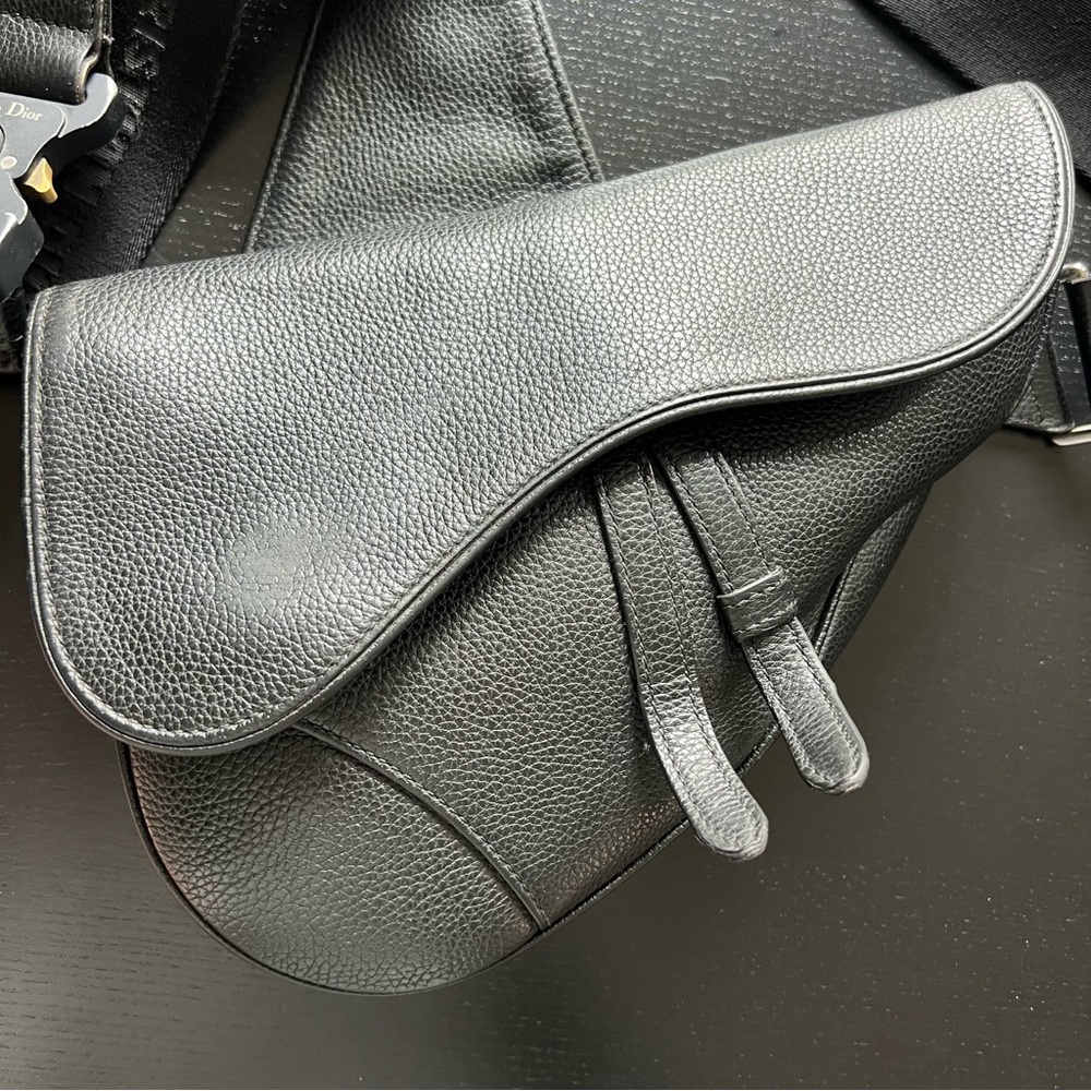 Dior Mens Black Saddle Bag - Picture 3 of 17